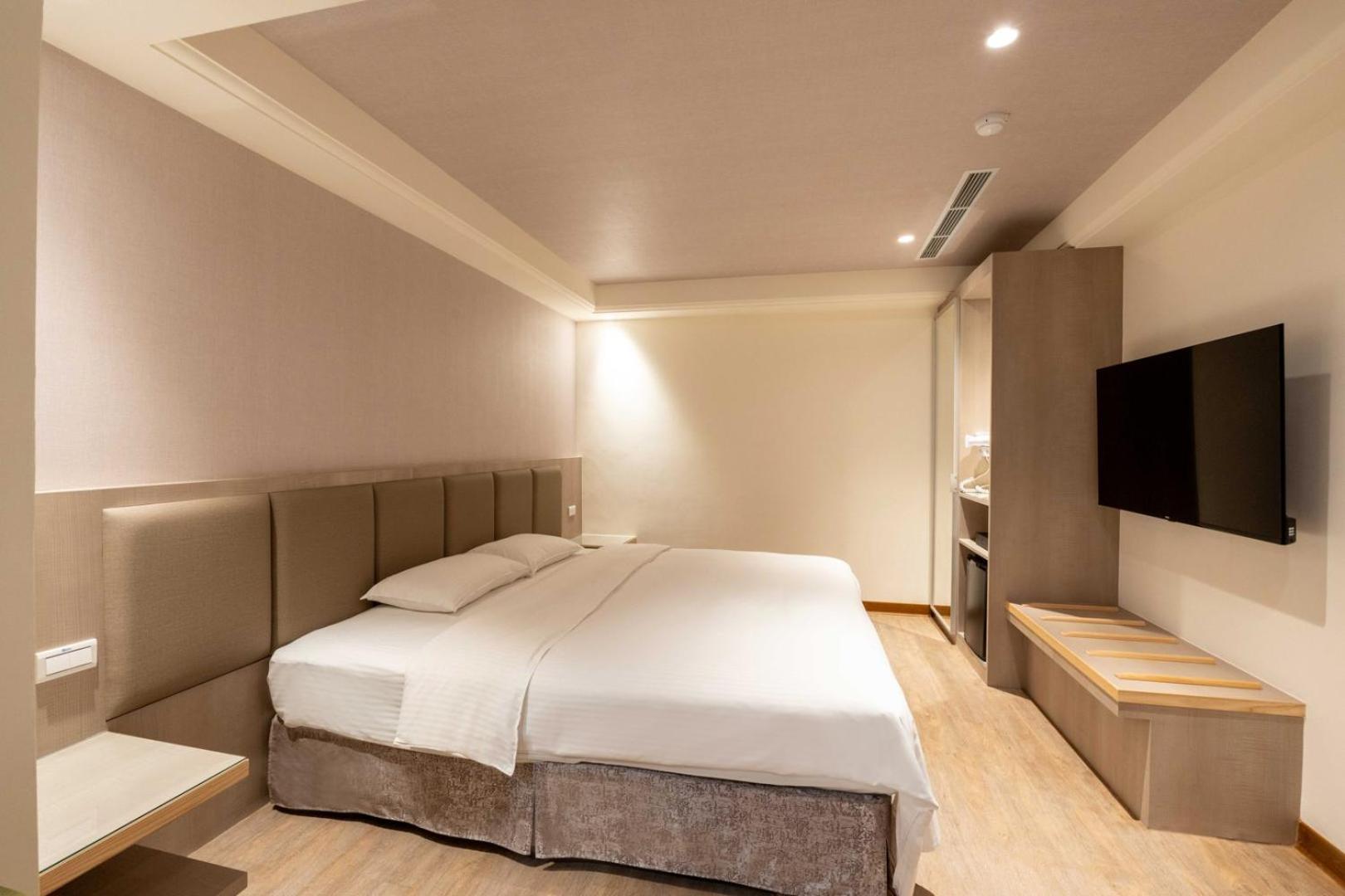 The Cloud Hotel Zhubei Exterior photo