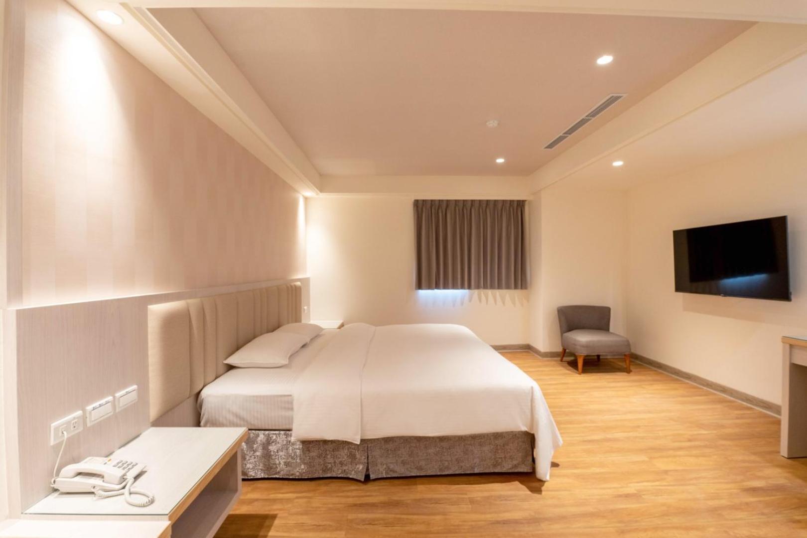 The Cloud Hotel Zhubei Exterior photo